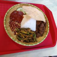 Nasi lemak at Yi Su Pin 一素品 - Chinatown in Central Singapore