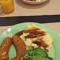  at The Den - A plant-based experience in Oeiras