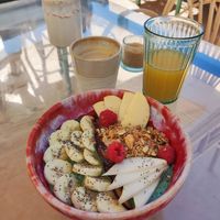 Smoothie bowl at Pikala Cafe in Marrakech