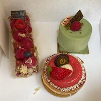 Tartaletas veganas (pistacho, fresa y lima y fresa y almendras )  at Isabella Pâtisserie in Munich
