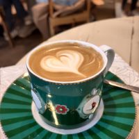 Oat flat white at Isabella Pâtisserie in Munich