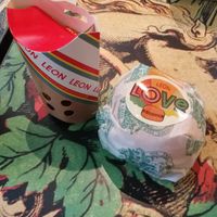 Aioli Mac ‘N’ Cheeze Bites & LOVe Burger  at LEON in Dartford