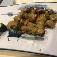 Veg lamb kebab with satay sauce 
Bbq chicken kebab is spicy 

Satay sauce is made with peanuts not spicy   at Bodhi Village in Flushing