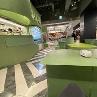 Counter and seating   at it SALAD Yeouido  in Seoul