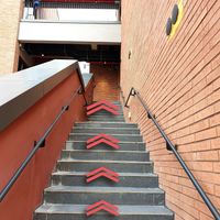 go up stairs at foodeome - Samsong in Gyeonggi-do