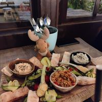 Vegetarian tapas board (hummus, tapenada, artichoke spread, veggies, foccacia) at Le 7 by Juliette in Durbuy