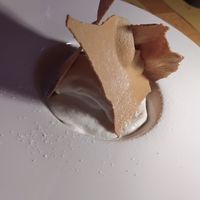 Sorbetto di modica con panna di mandorle at Dispensa Franciacorta in Adro