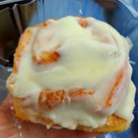 Vegan cinnamon roll at Eméché Cakery & Cafe in Chicago