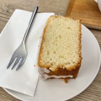 Vegan lemon cake   at Winter - Kaffee & Mehr in Karlsruhe