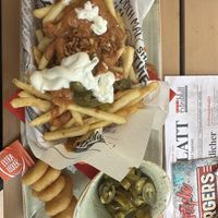Pom Peanut fries & vegan nuggets  at Cafe Extrablatt in Cologne