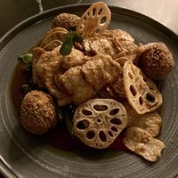 „Madame Barbarie“ in vegan mit gebratenem Seitan   at Bless in Hamburg