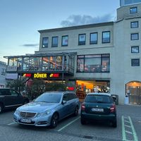 Outside view of the restaurant, set in an industrial area. at Henry's Sandbar & Restaurant in Kerpen