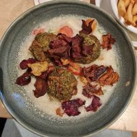 Knödel con Chips di verdure at Haus Unkelbach in Cologne