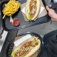 Got the vegan scheich dog with their homemade curry sauce ! So much flavor!! Love it at Würstl Scheich in Graz