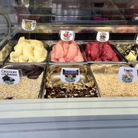 6 of 14 vegan flavors  at Berry's - Charco in Tenerife