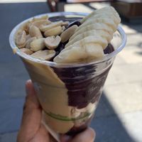 The works with banana peanuts vegan granola and peanut butter. $17   #Veganuary at Oakberry in Surfers Paradise