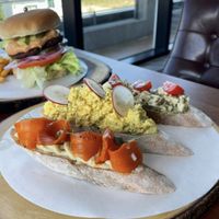 crostini and burger  at Avec in Jeju