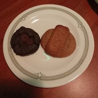 Cookies at Avec in Jeju