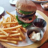 Burger at Avec in Jeju