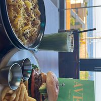 The food was AMAZING! I’ve been starving because I wasn’t able to eat real food in Busan (vegan places were few and far between) and I ate up everything on the table! (One pers at Avec in Jeju