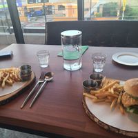 Really delicious burgers 🍔  and great coffee. at Avec in Jeju