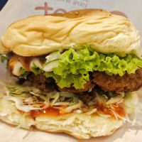 Chicken Burger delicious👍🏻 at Mito - 米多 in Kuching