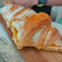 Croissant maça e canela at O Melhor Croissant Da Minha Rua - Guimarães II in Guimaraes