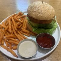 vegan burger  at Common Grounds in Dubai