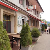 Exterior at Maestro Pizza in Frick