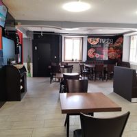 Interior at Maestro Pizza in Frick