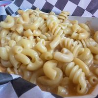 Mac n chz  at The Dirty V in Raleigh