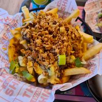 Loaded Fries Rendang at The Shift  in Den Bosch