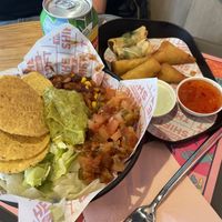 Mexican Bowl and fingerfood  at The Shift  in Den Bosch
