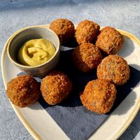 Vegetarian bitterballen. Ask staff if they are vegan, they were for my friend and she isn’t vegan so didn’t ask. at De Beren in Dordrecht