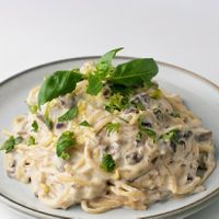 Spaghetti alla Carbonara at Pasta Al Vegan - Cloud Kitchen in Lisbon