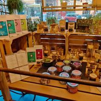 Teas and coffees at MIR concept store... coffee and more in Brussels