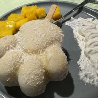 paw cake  at Katzentempel - Hamburg in Hamburg