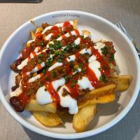 Chili con Fritten at Katzentempel - Hamburg in Hamburg