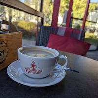 Coffee (very delicious) at Mio Mondo in Bowness-on-windermere