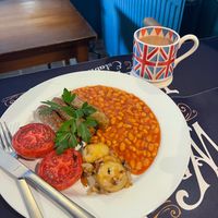 Vegan Breakfast for the queen’s funeral at The Kings Arms All Cannings in Devizes