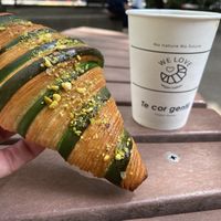 Pistach Croissant n Cohee  at Te Cor Gentil テコールジャンティー in Tokyo