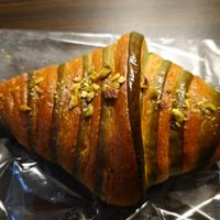 pistachio croissant  at Te Cor Gentil テコールジャンティー in Tokyo