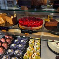 Himbeer Kuchen vegan at Schlosscafe in Bad Mergentheim