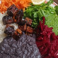 Arroz basmati con feijoada y tofu salteado at Matargashti in Villarrica