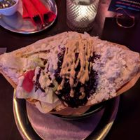 Döner: 4/5 slightly spicy. at tschüüüsch - Vriends & Cosy Comfort Food in Berlin