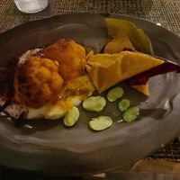 Couve flor grelhada com humus e cuscuz de milho com leite de coco at Alma in Cartagena