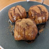 Cinnamon buns at ALT.a - Dosan in Seoul