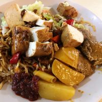 Fried noodles with 3 vegetables $3.50 at Rong Yuan Food Stall 融圆 in North Singapore