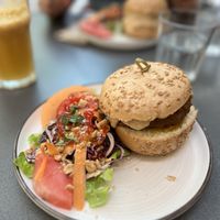 Burger   at Ma Pause Bio in Narbonne