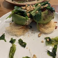 avocado with tomato and spinach on a nest  at Fauna & Flora - Estoril in Estoril